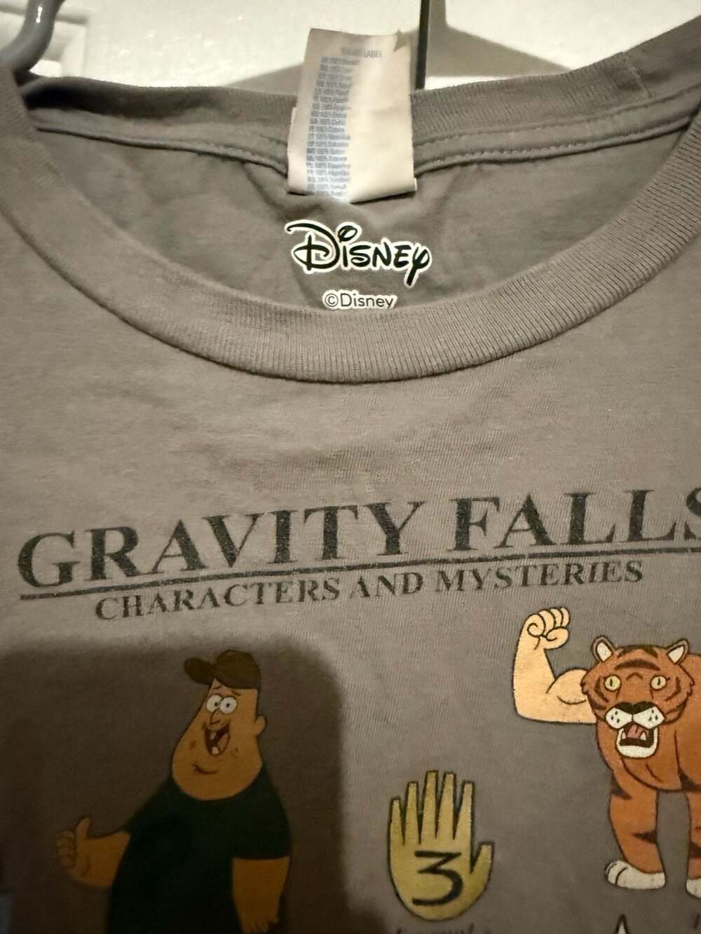 Disney Gravity Falls Characters and Mysteries T-Shirt Size Small - Picture 3 of 4